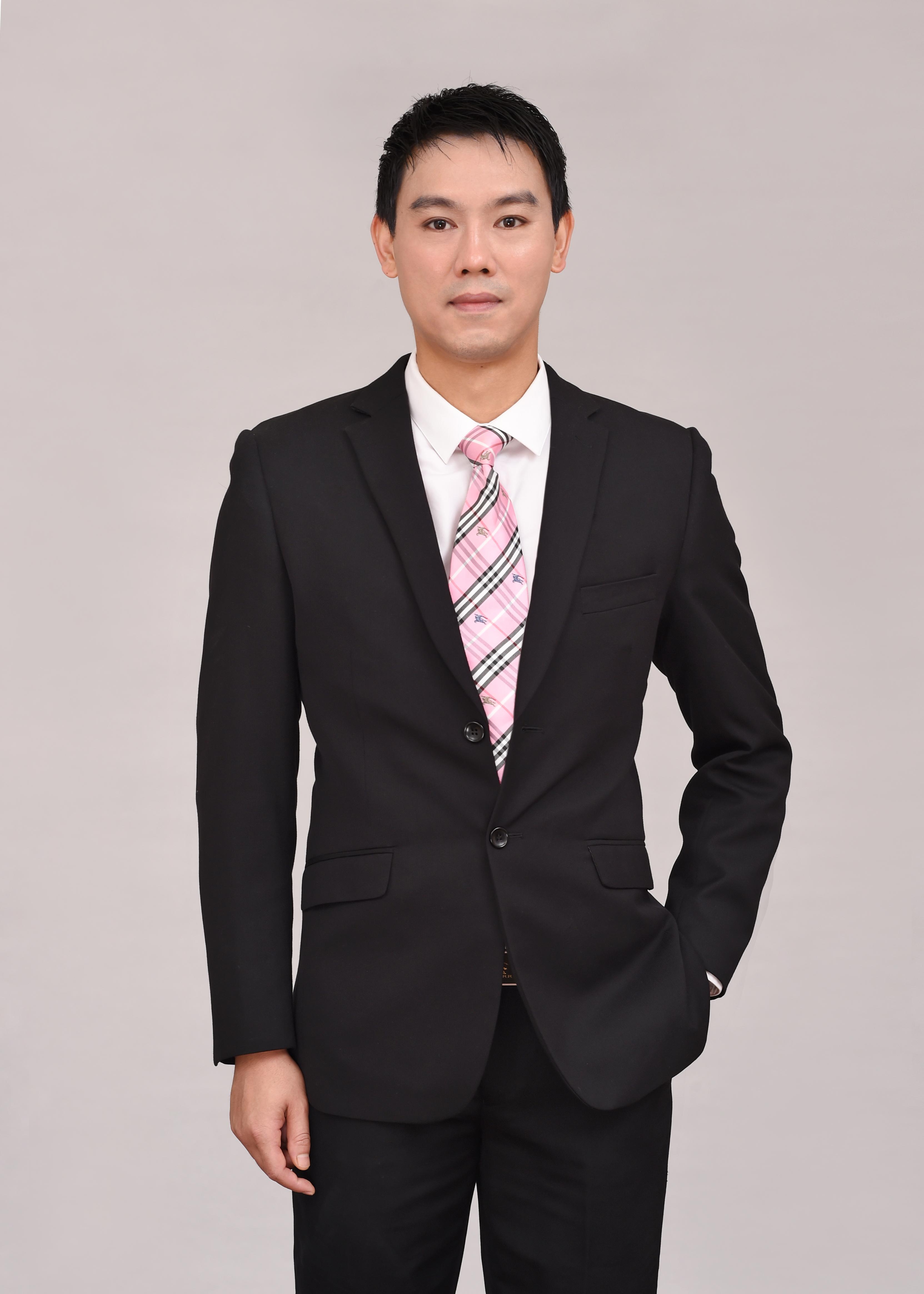 王崇以 UI/UX设计总监
